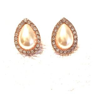 Rose Gold tear drop earrings